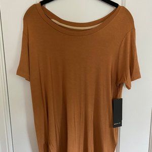 Vienna Couture Essential Tee in Orange